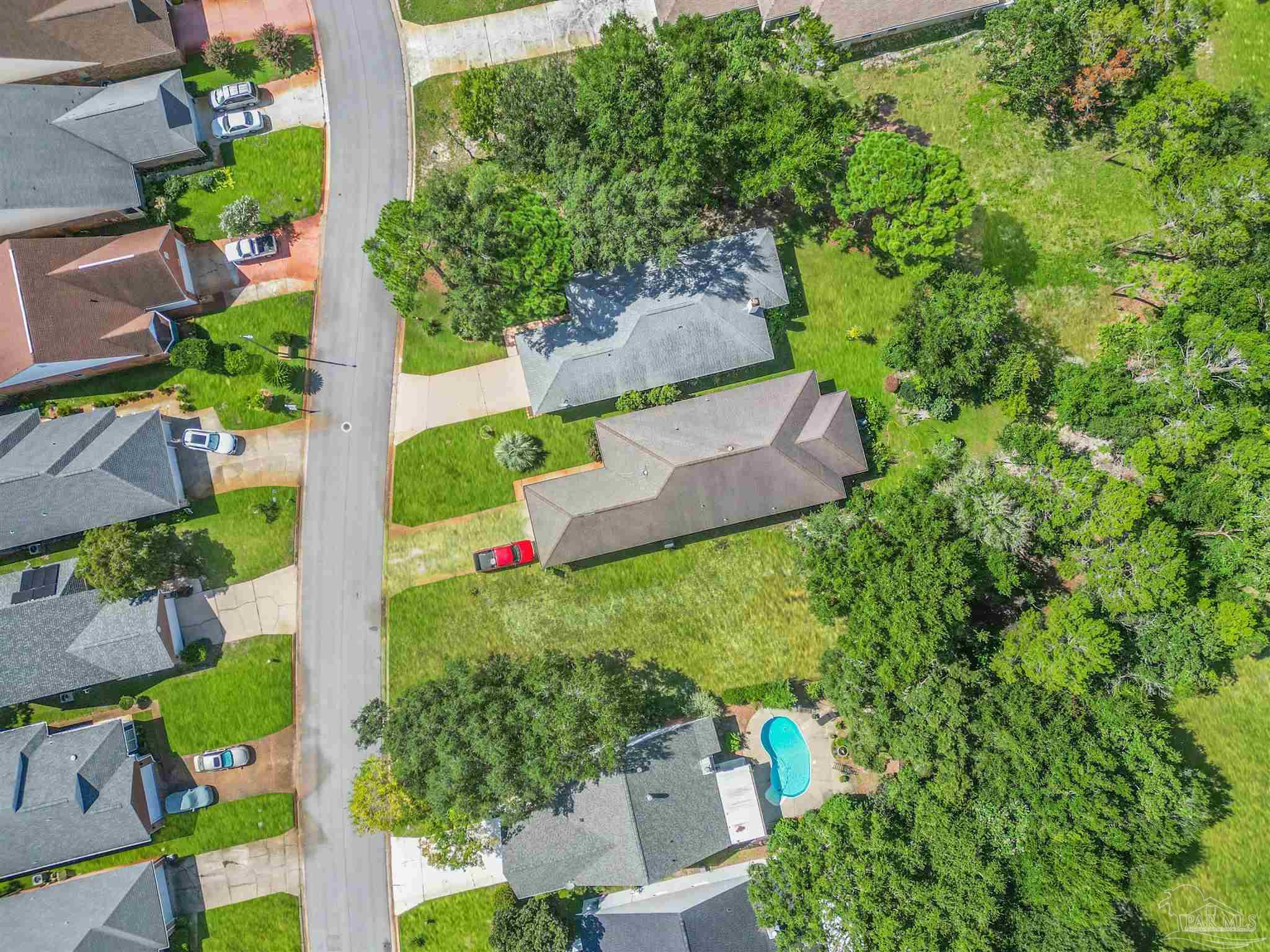 main property photo 25
