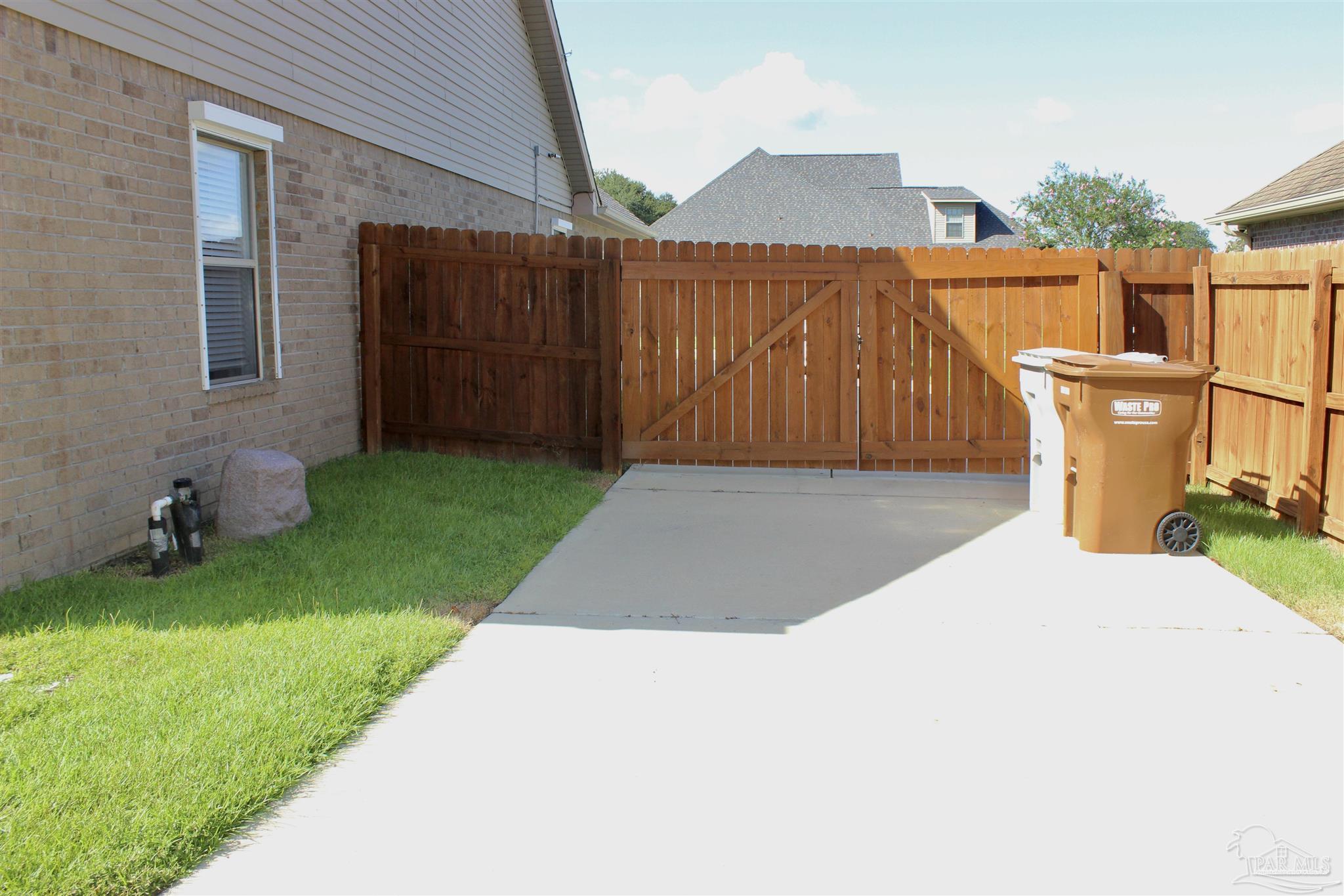 main property photo 67