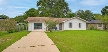 image of property with 5 Bed | 1 Bath | 1,263 Sqft