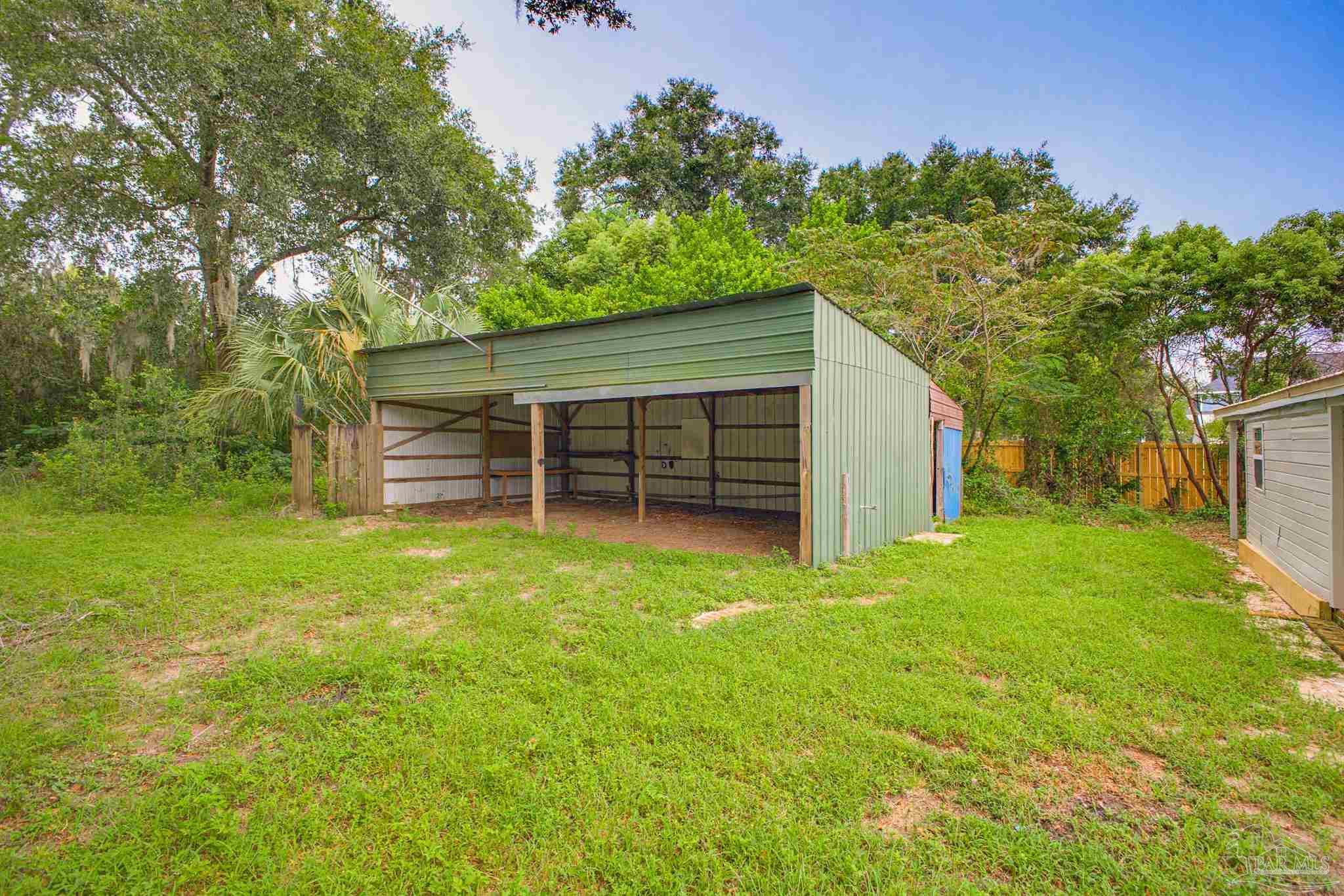 main property photo 38