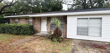 image of property with 3 Bed | 1 Bath | 1,252 Sqft