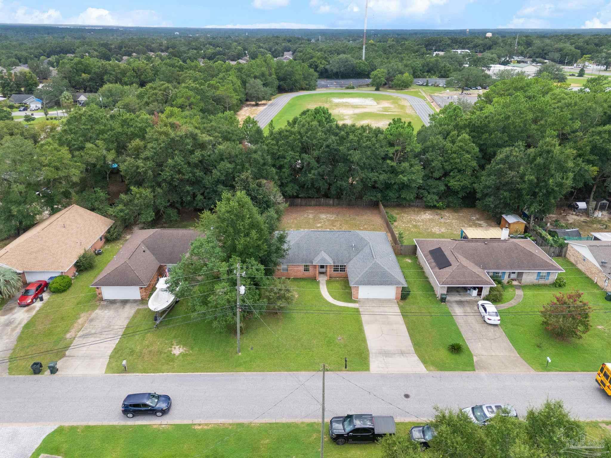 main property photo 37