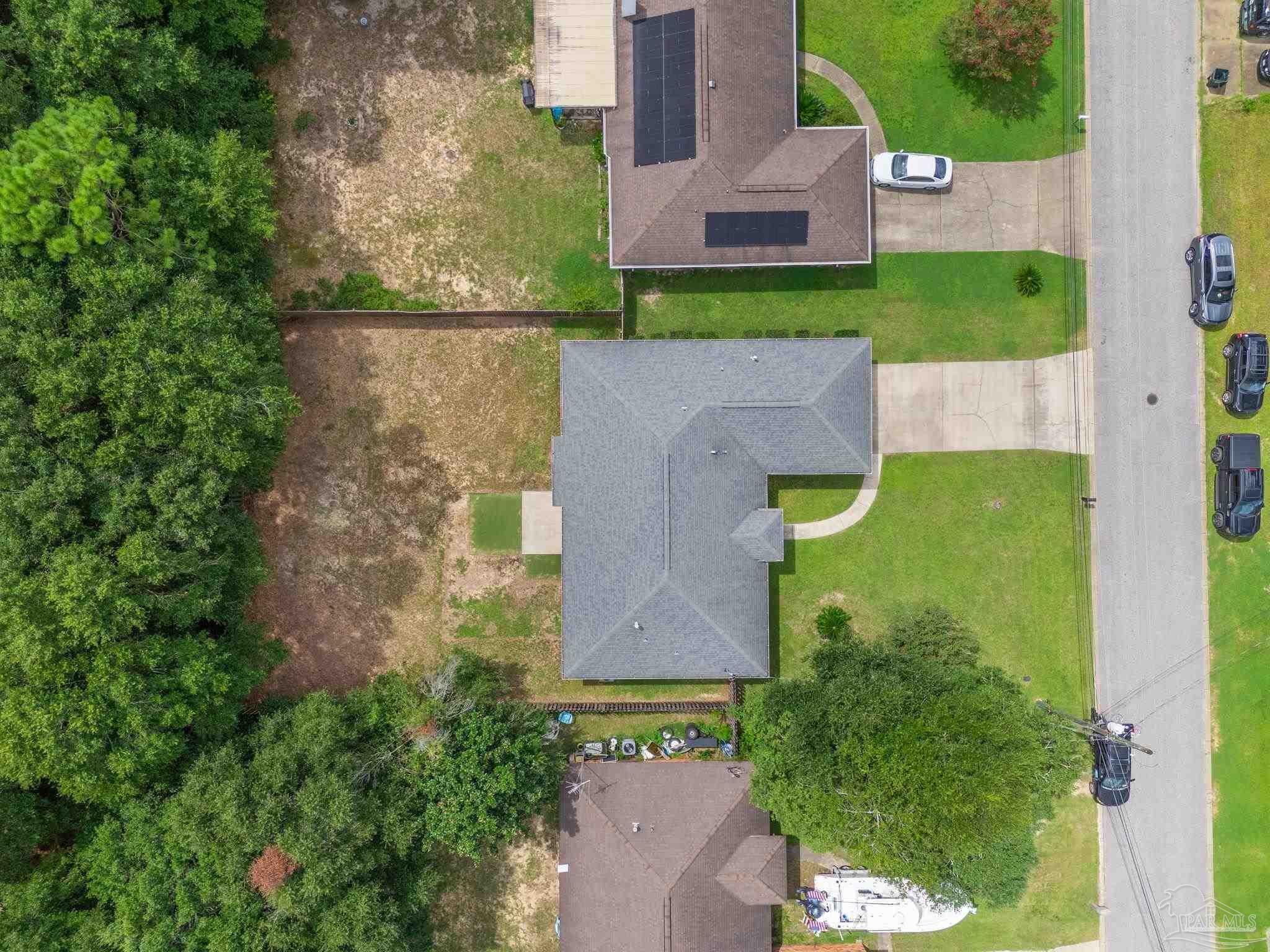 main property photo 40