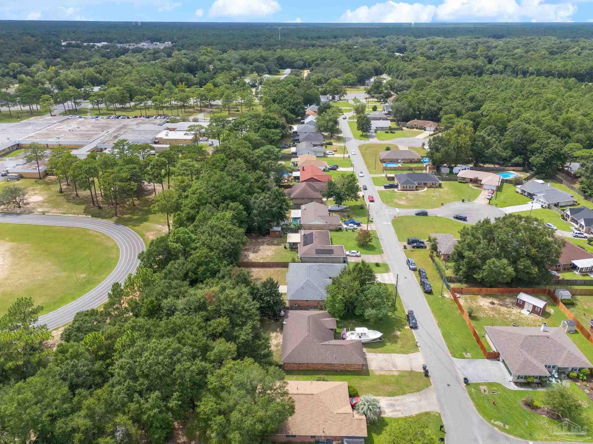 main property photo 41