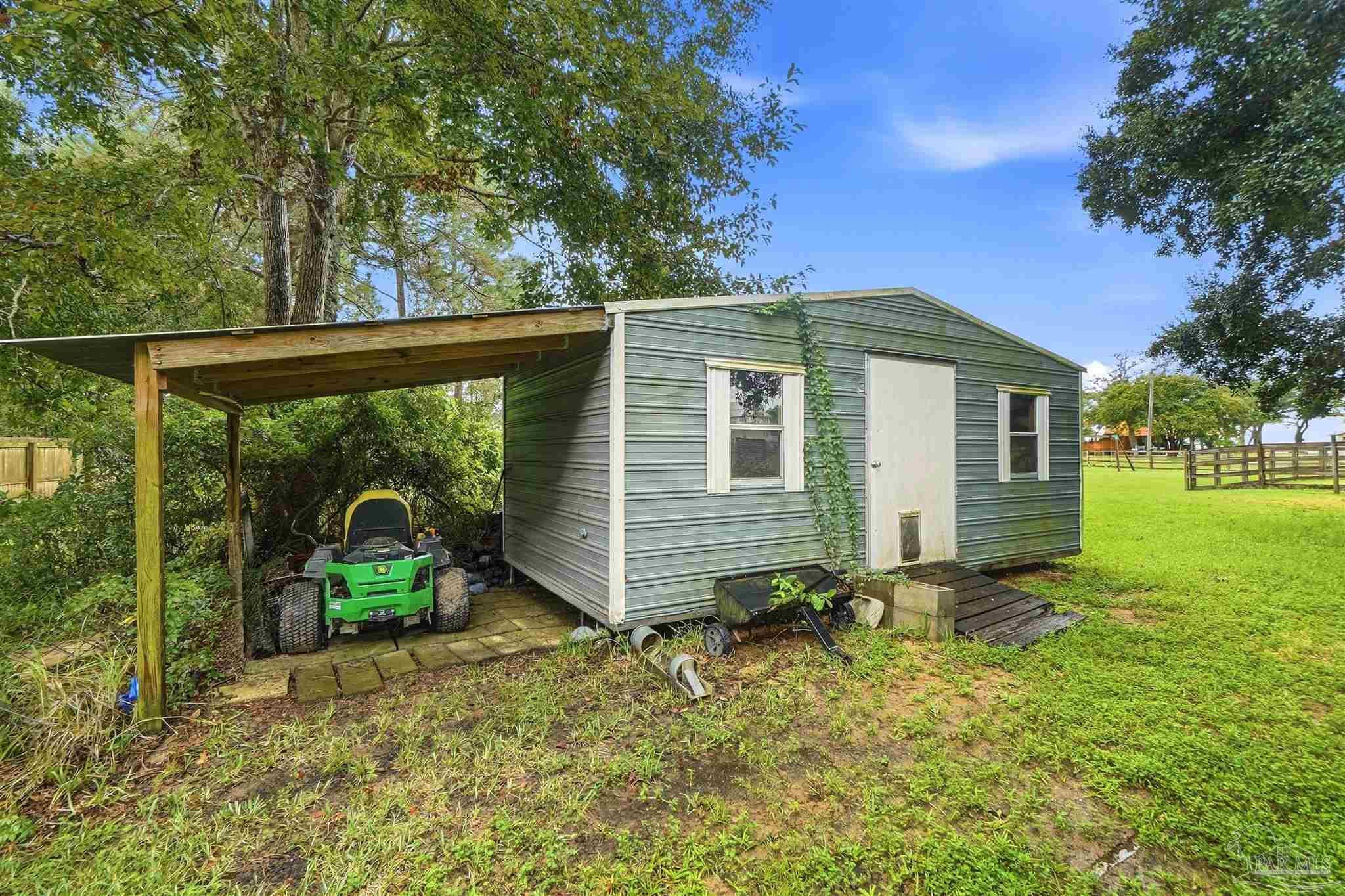 main property photo 45