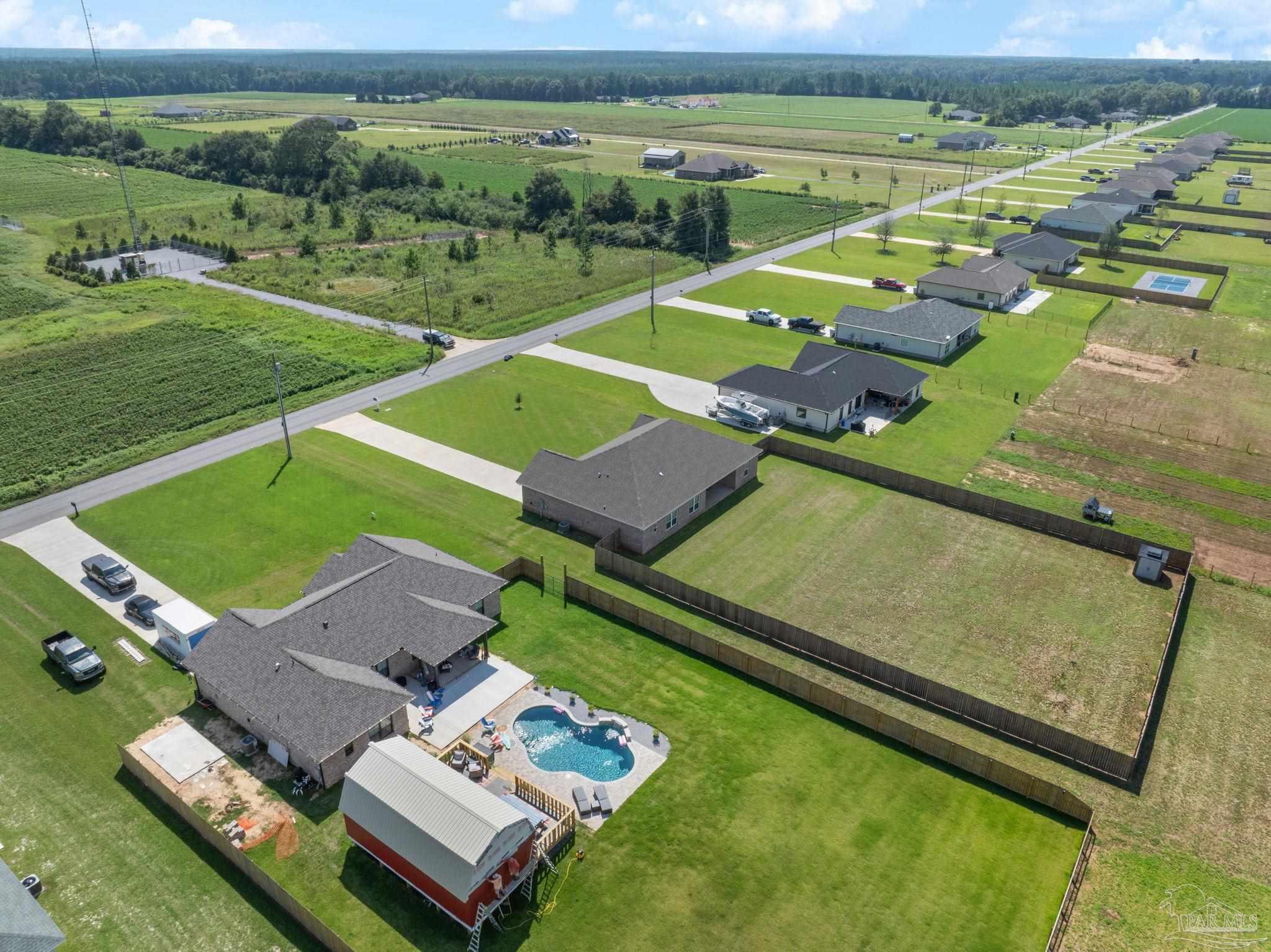 main property photo 45