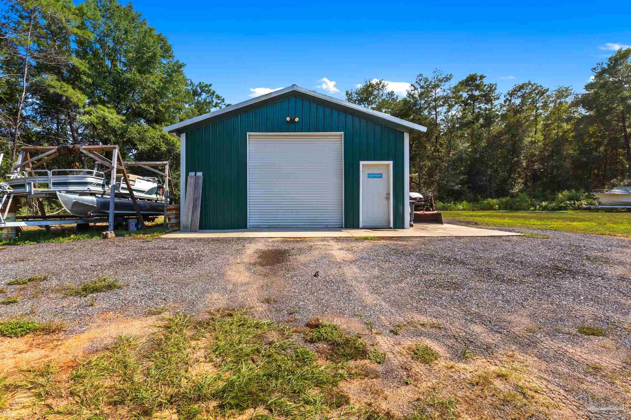 main property photo 30