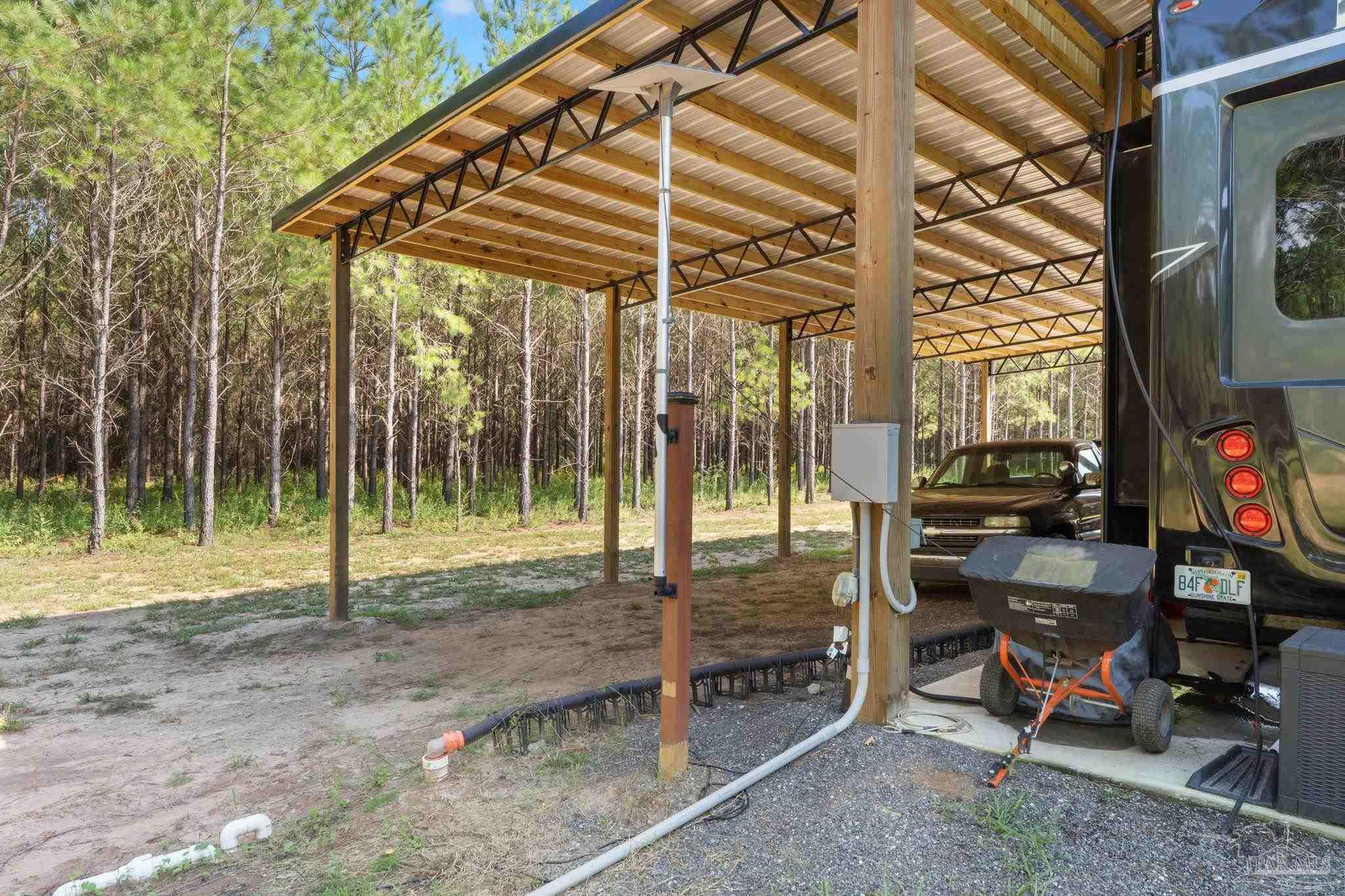 main property photo 40