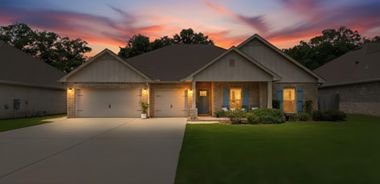 image of property with 4 Bed | 3 Bath | 2,338 Sqft