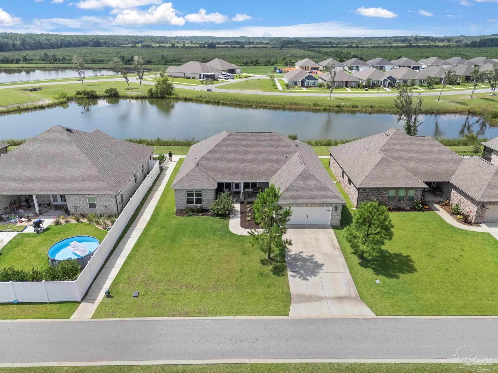 main property photo 0