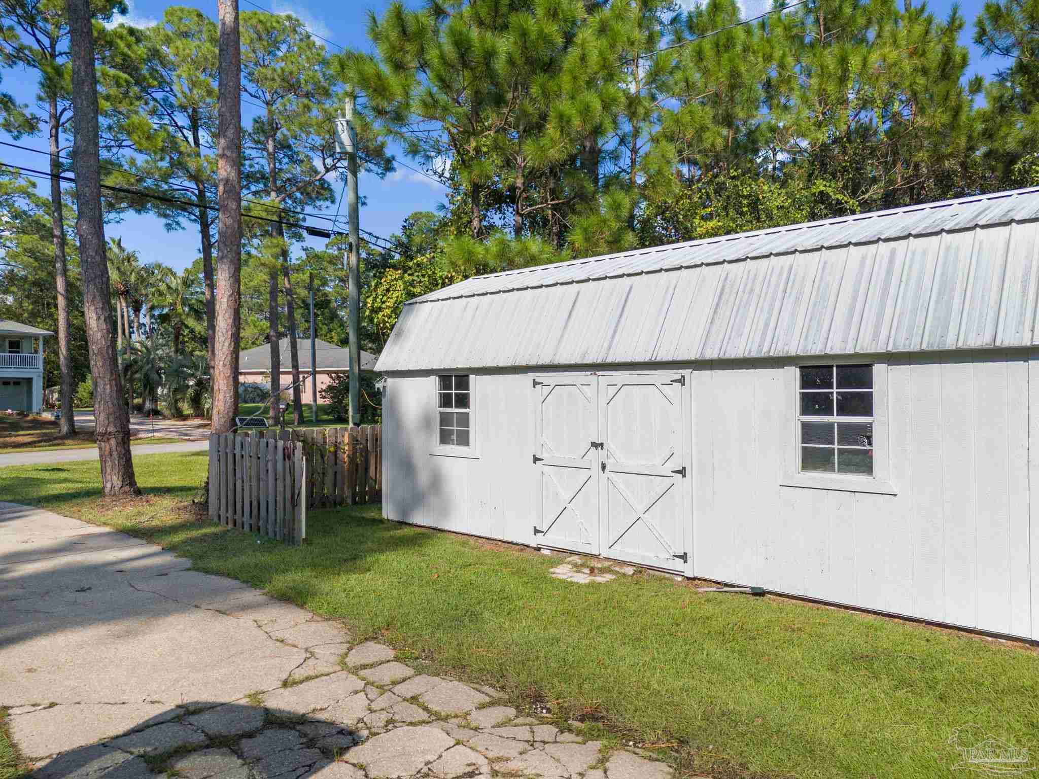 main property photo 50
