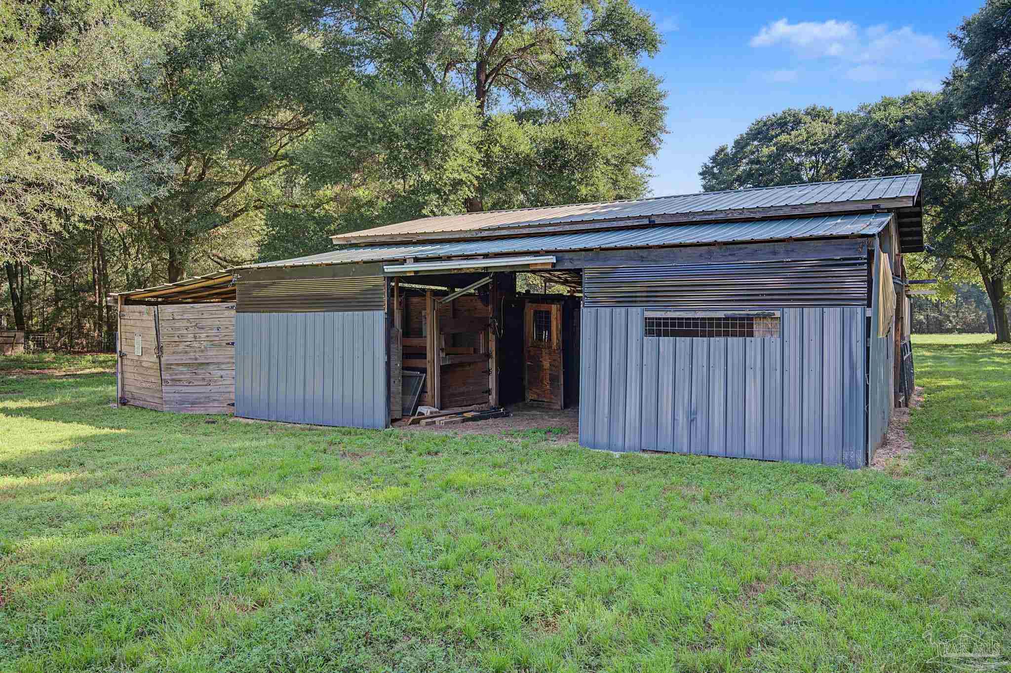 main property photo 35