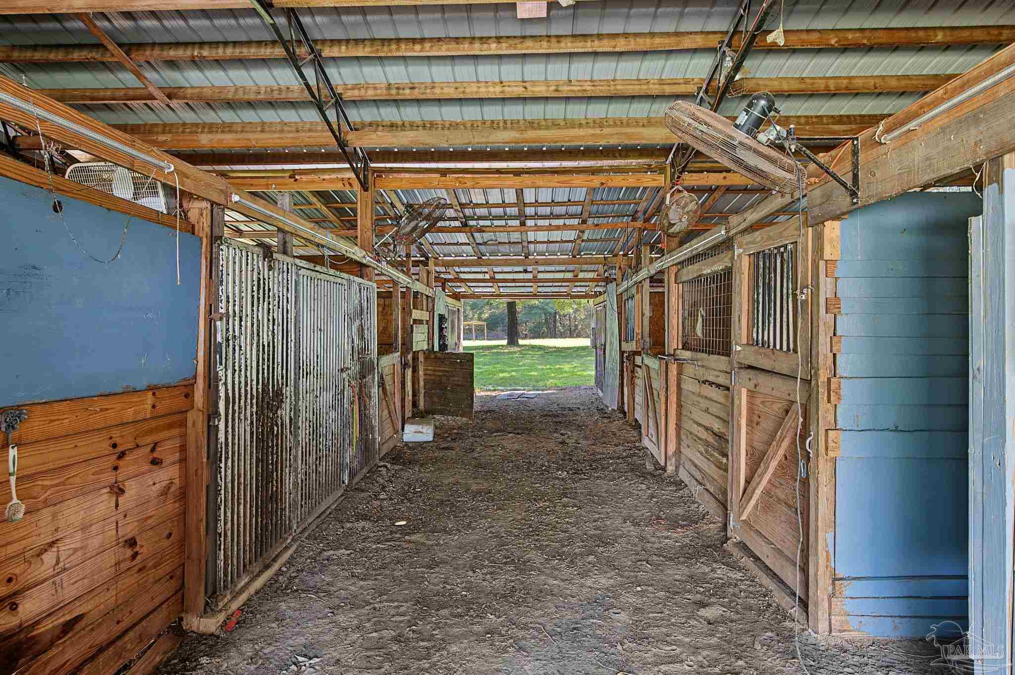 main property photo 37