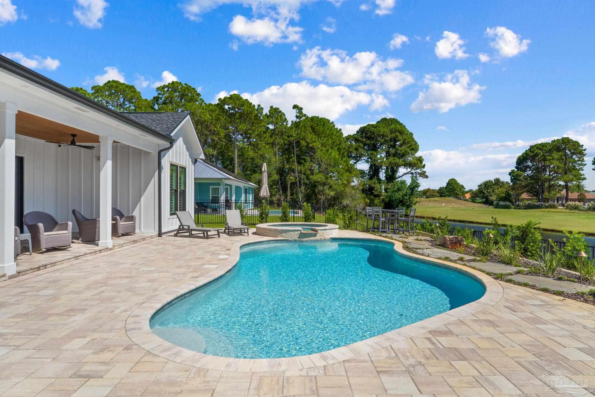 main property photo 50