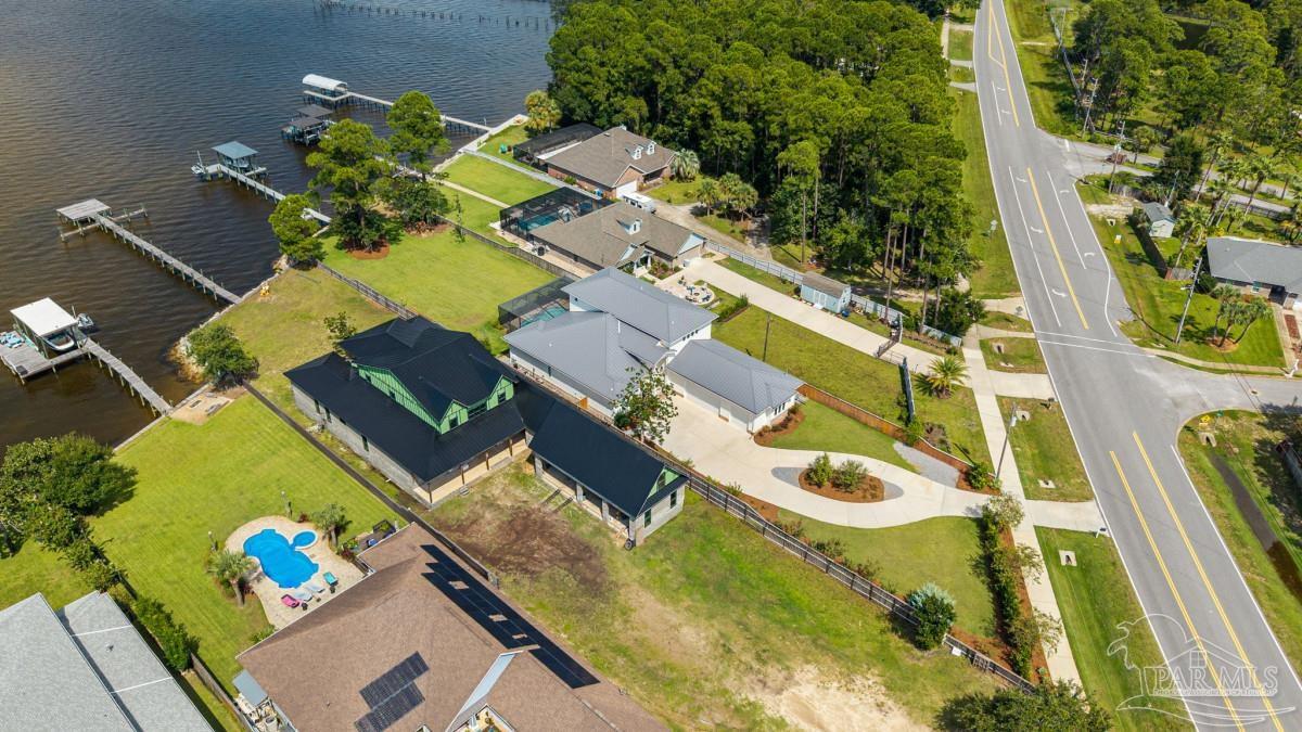 main property photo 6