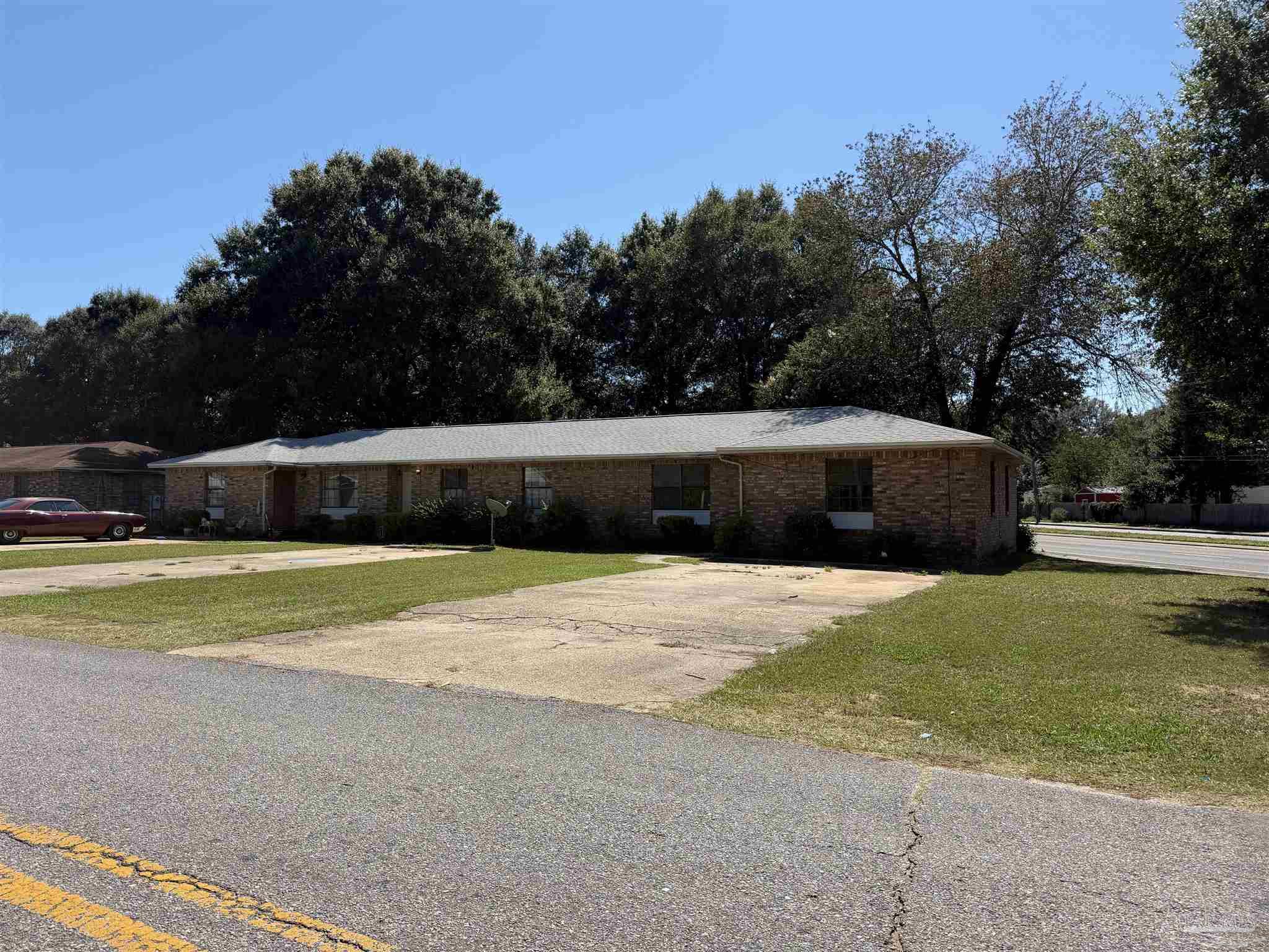 main property photo 0