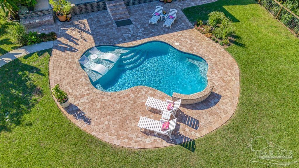 main property photo 49