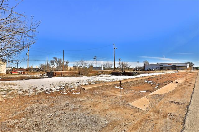 main property photo 19