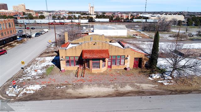 main property photo 9