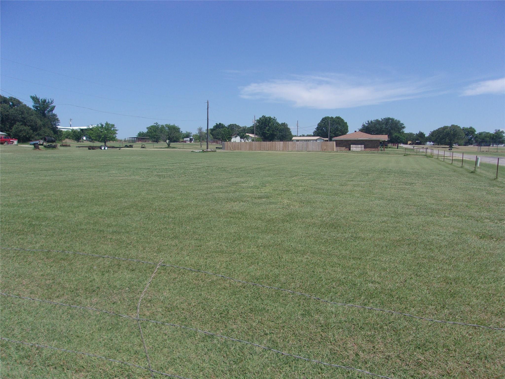 main property photo 10