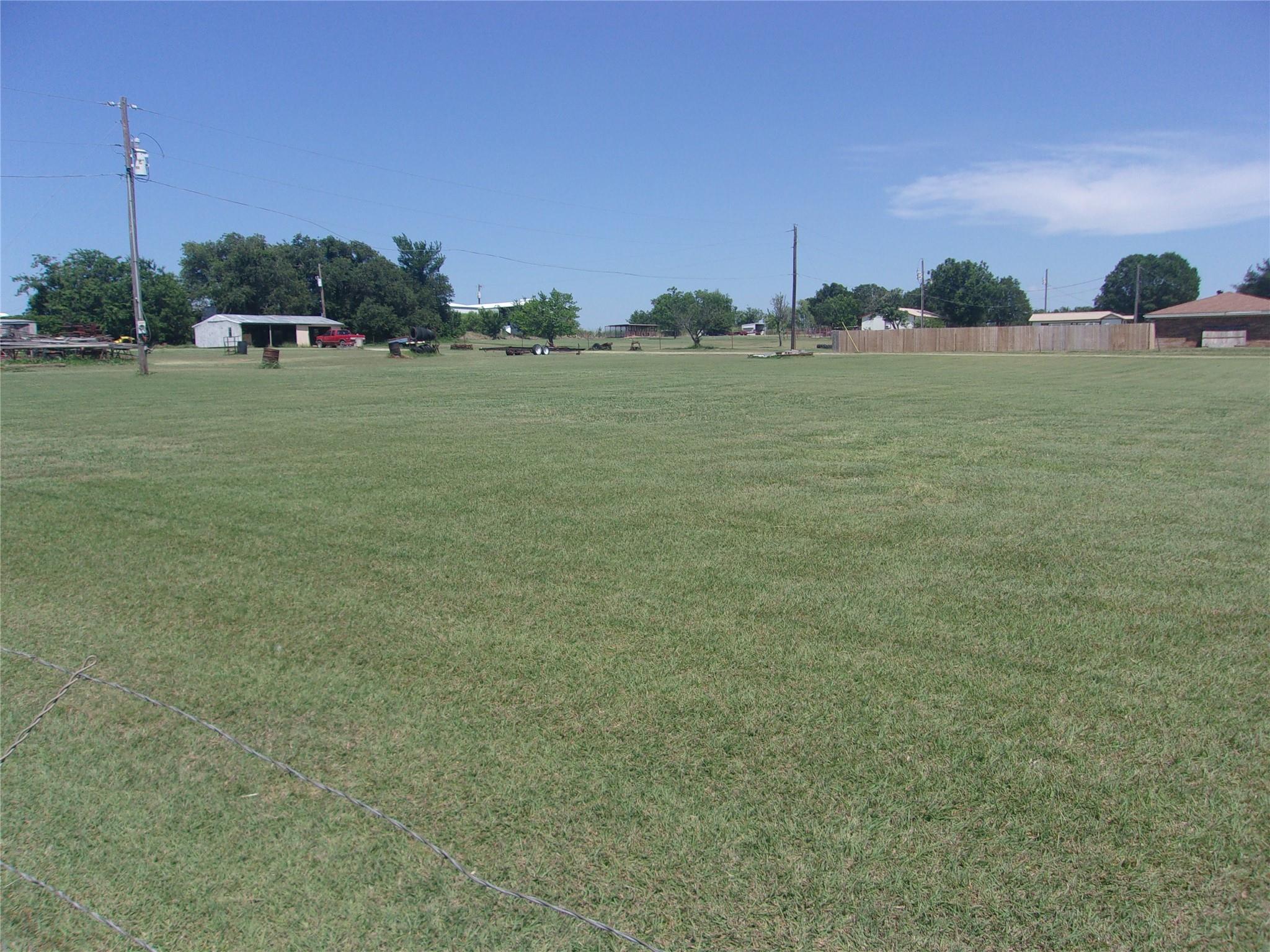 main property photo 11
