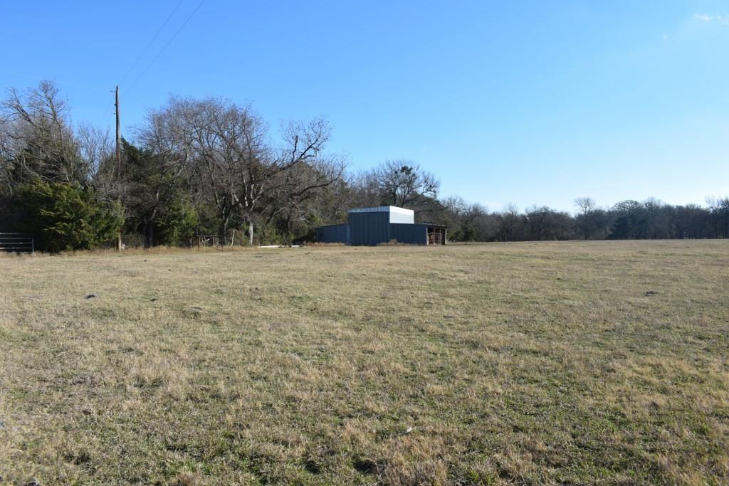 main property photo 9