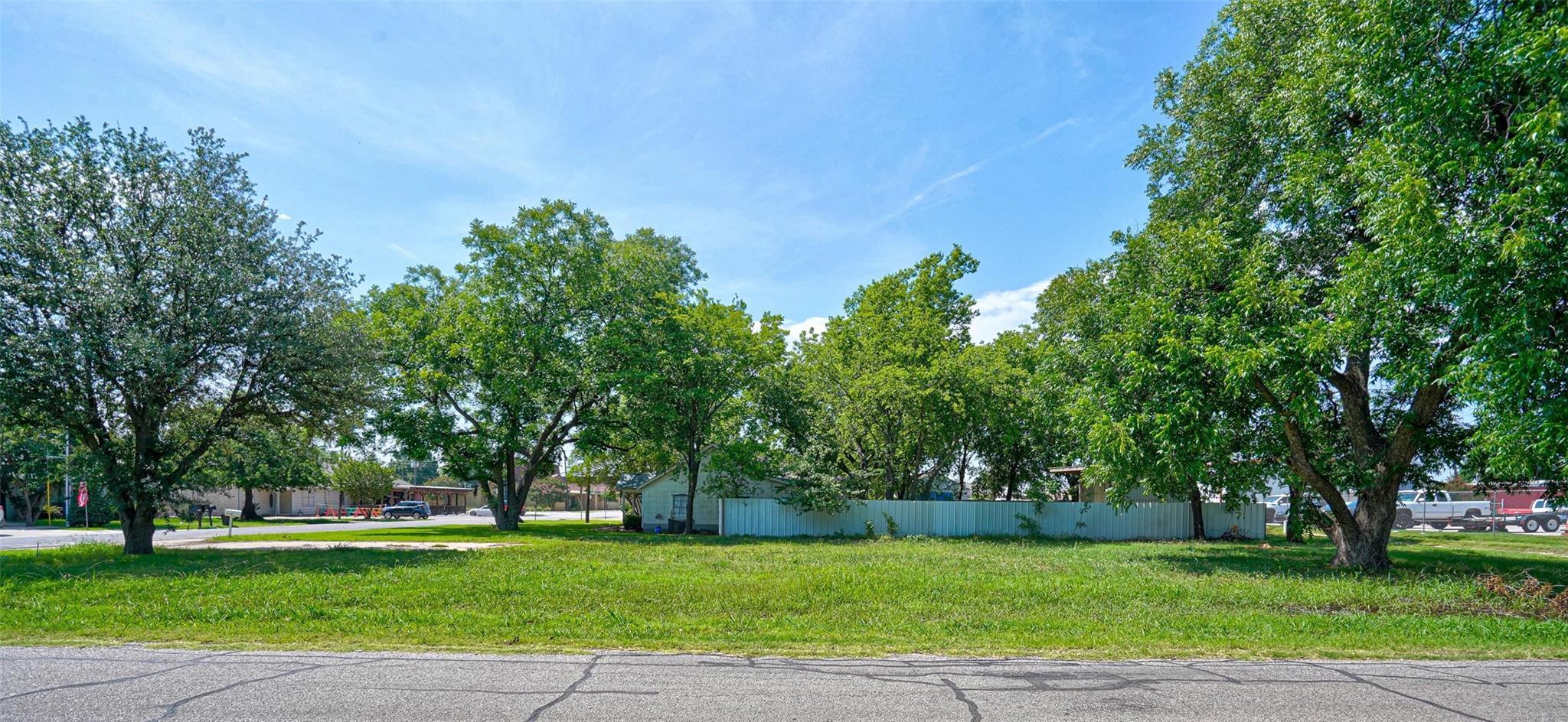 main property photo 14