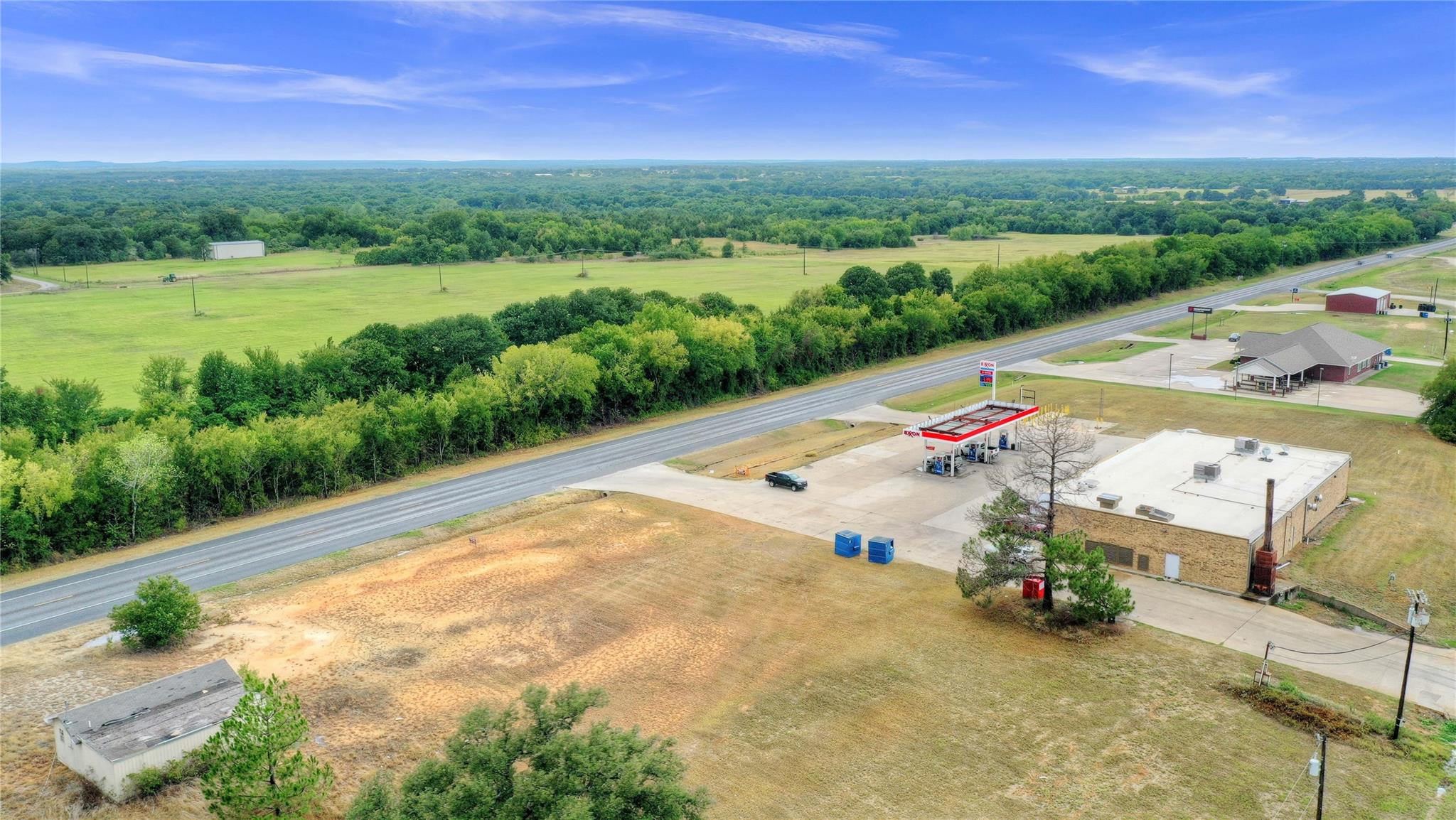 main property photo 11