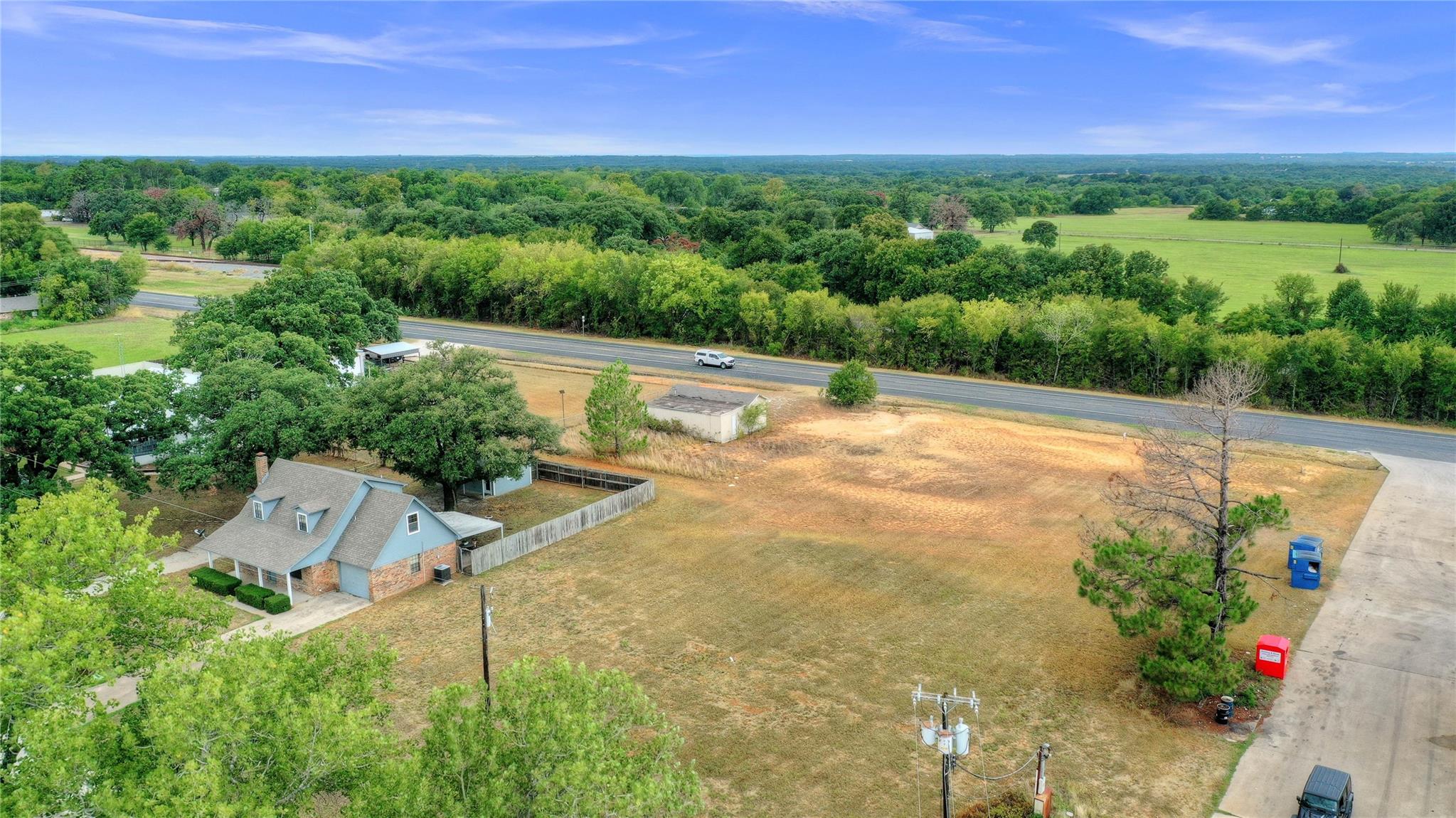 main property photo 13