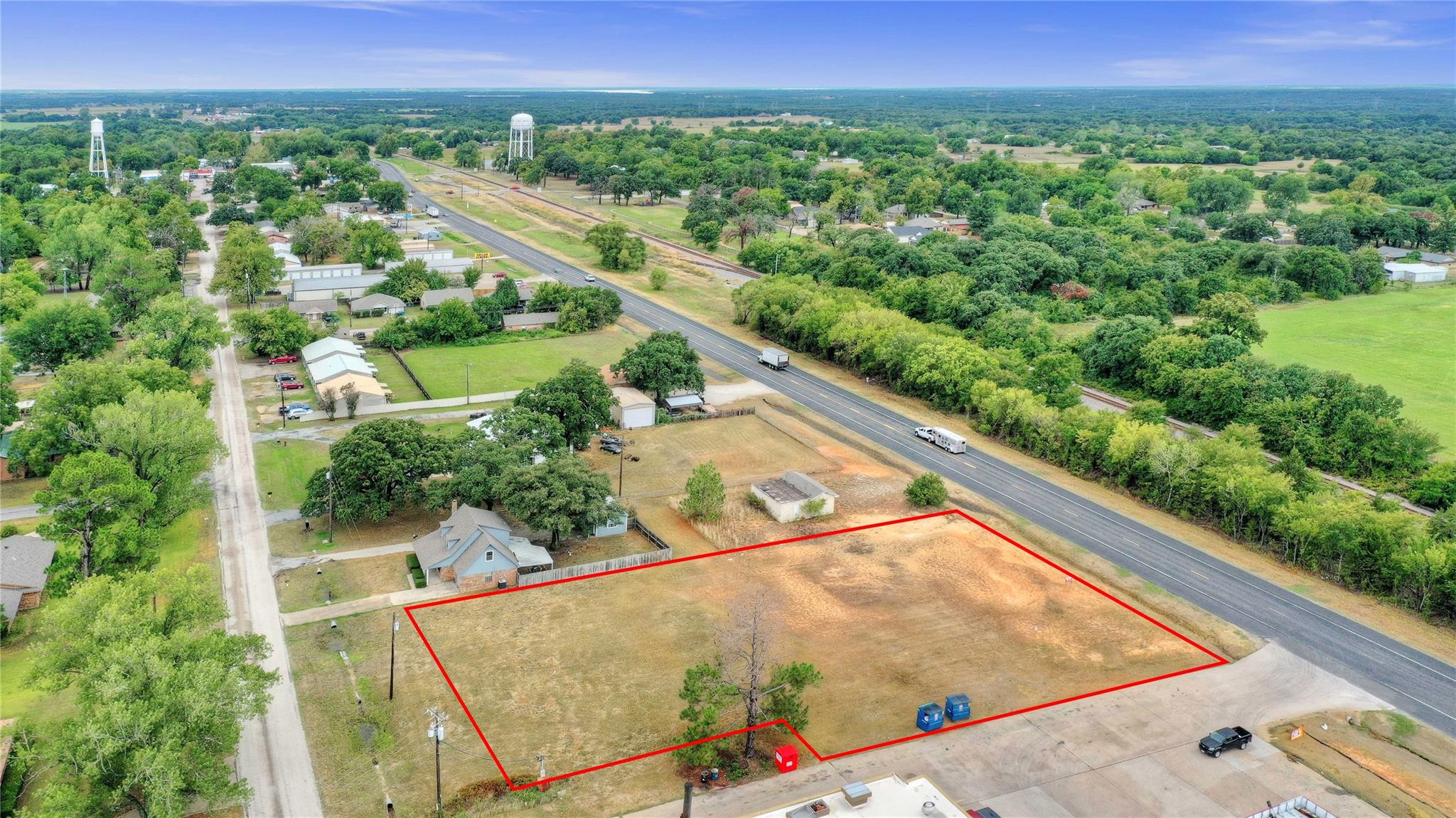 main property photo 16