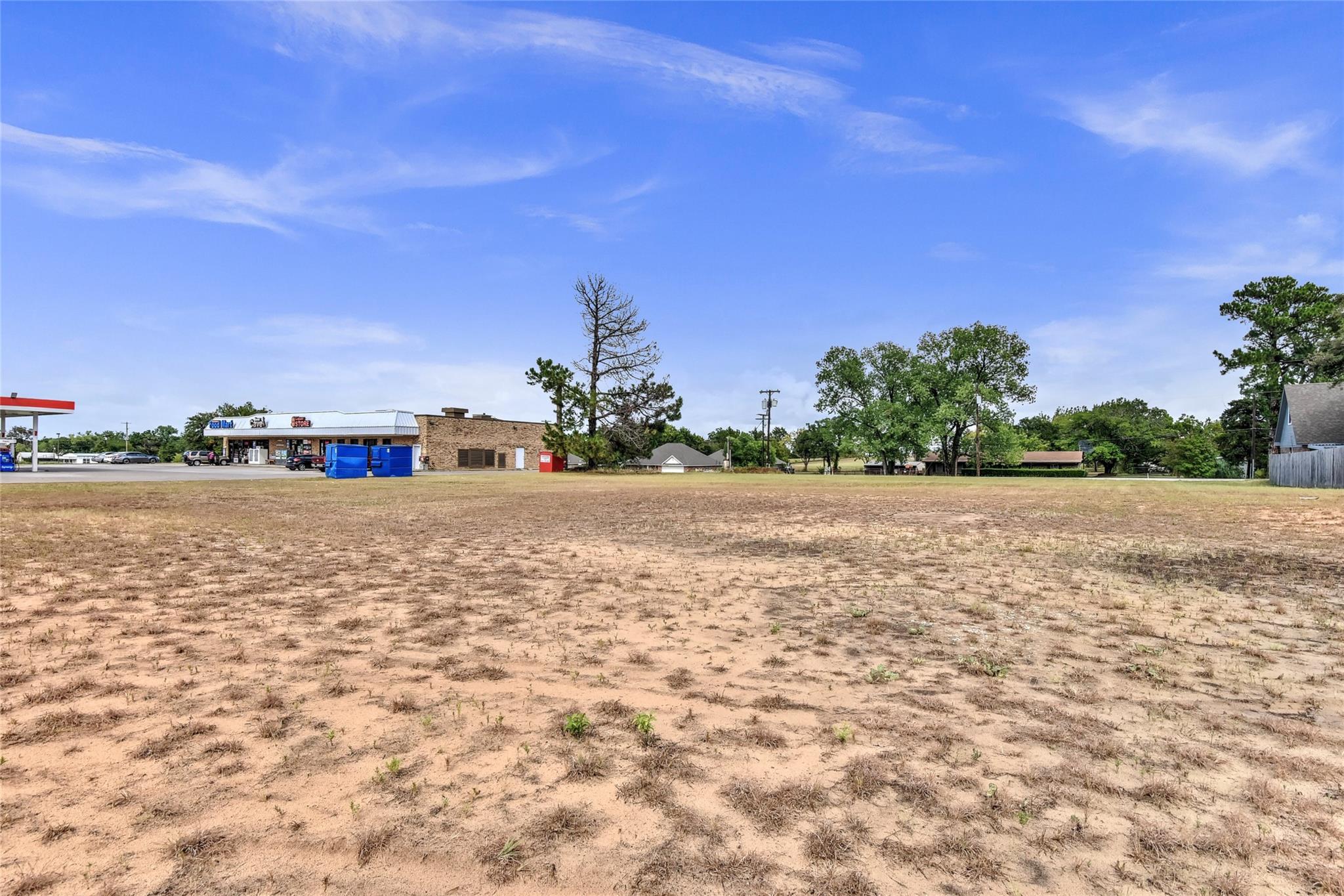 main property photo 20