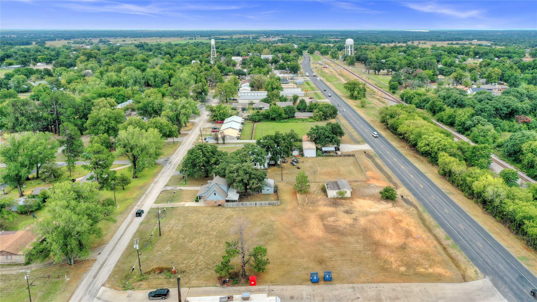 main property photo 4