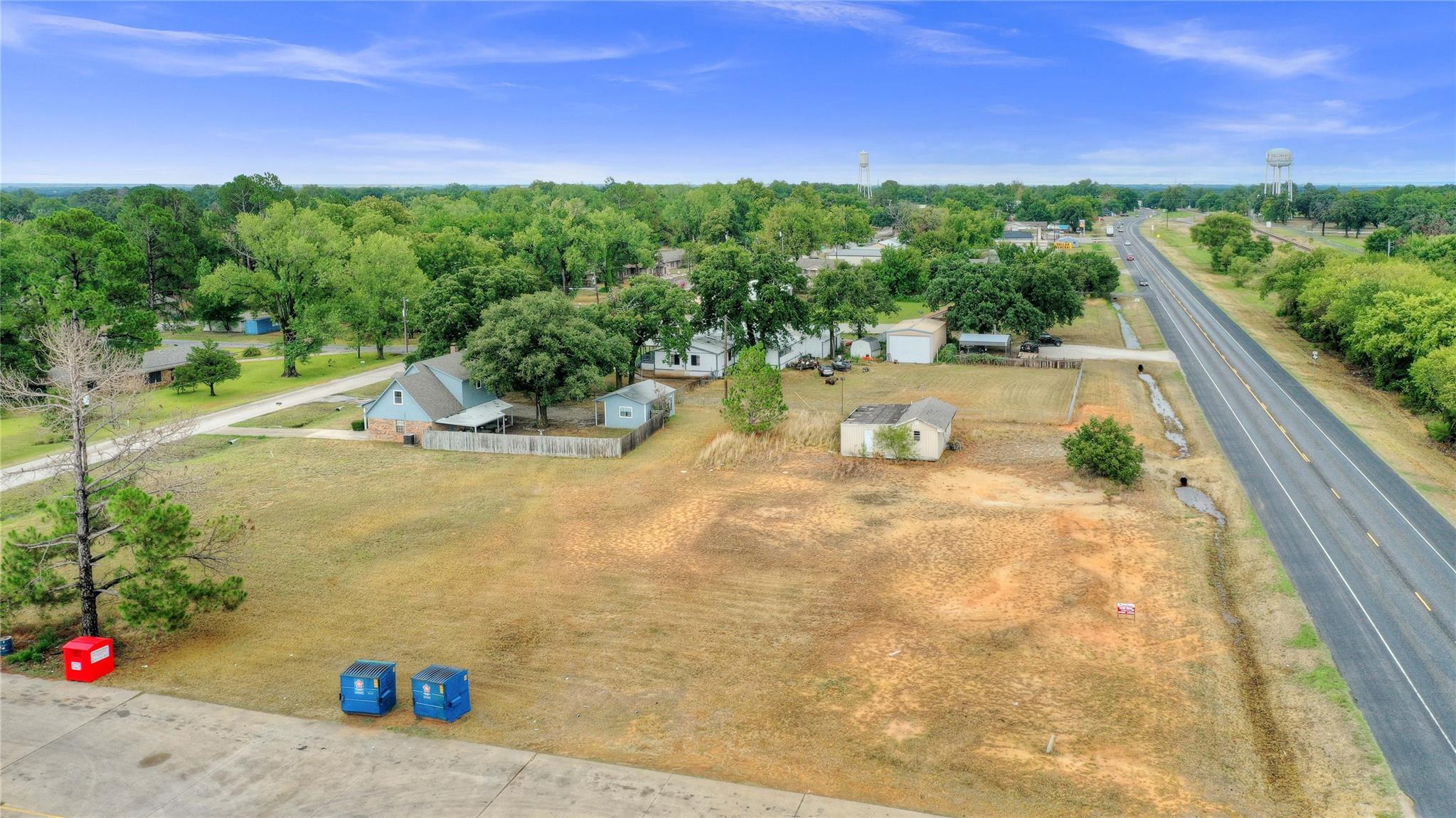 main property photo 6