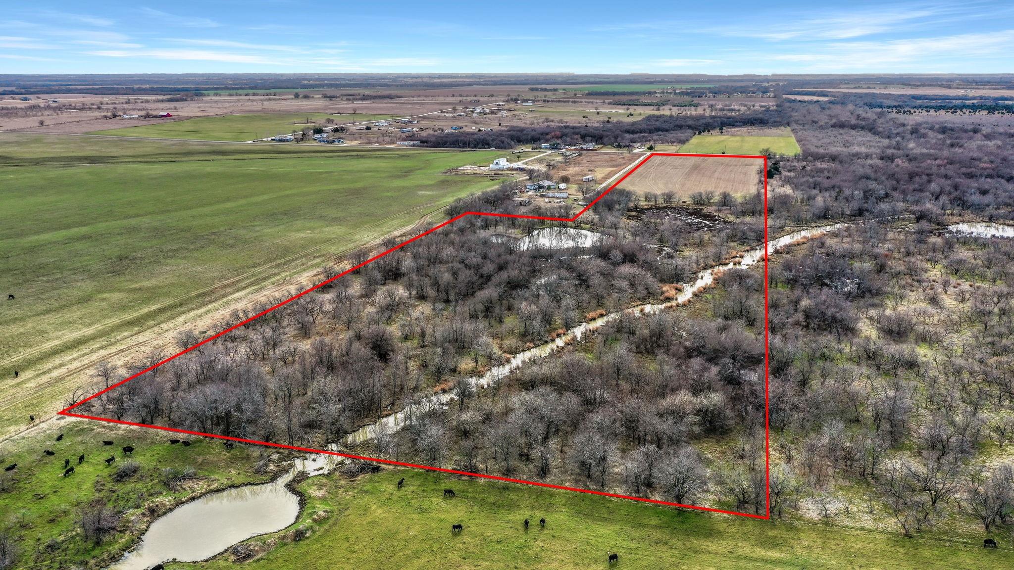 main property photo 16