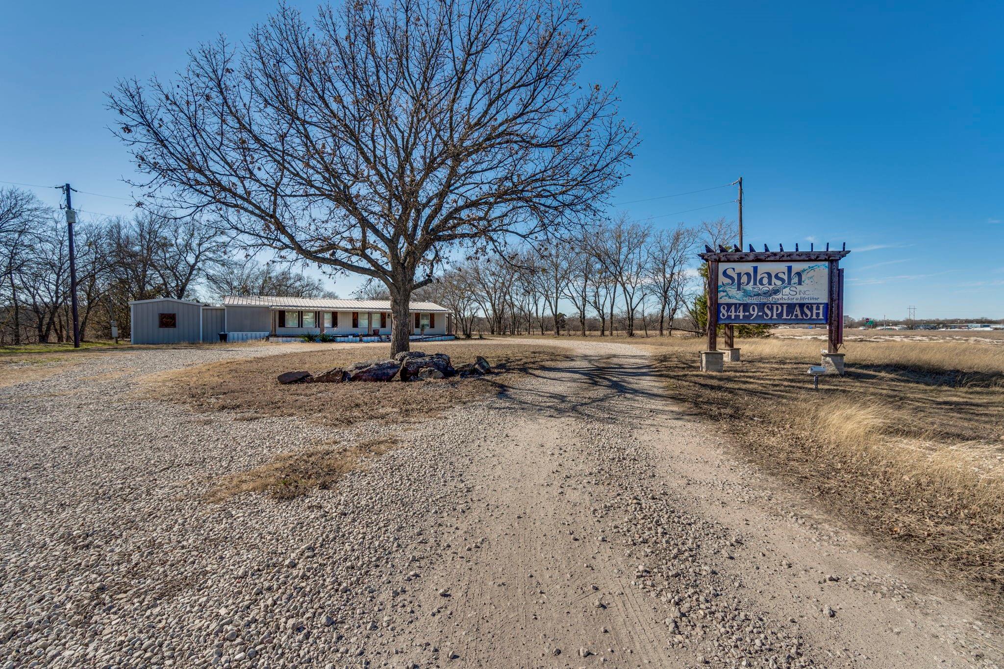 main property photo 11