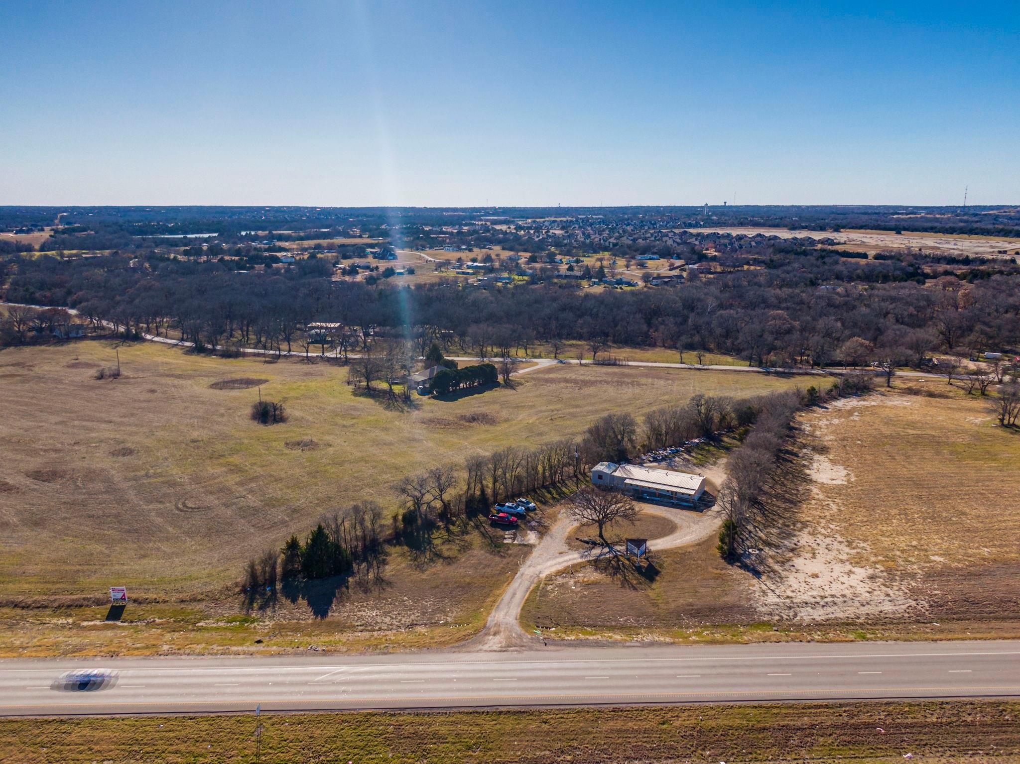 main property photo 12