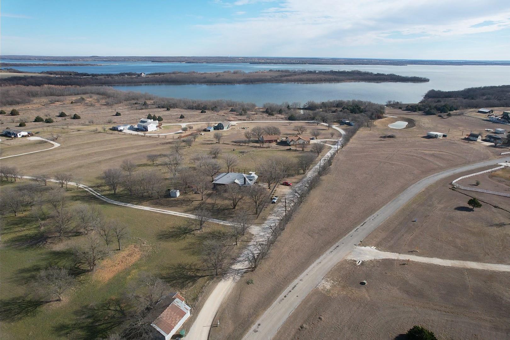 main property photo 4
