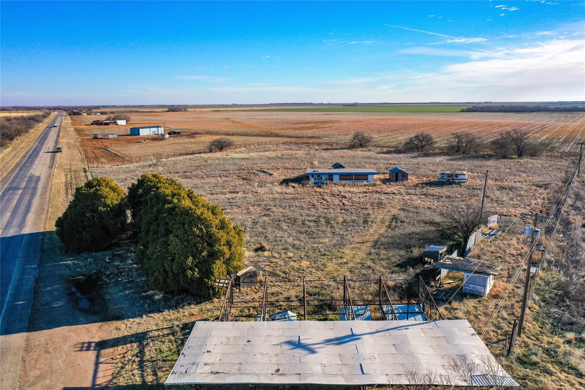 main property photo 5