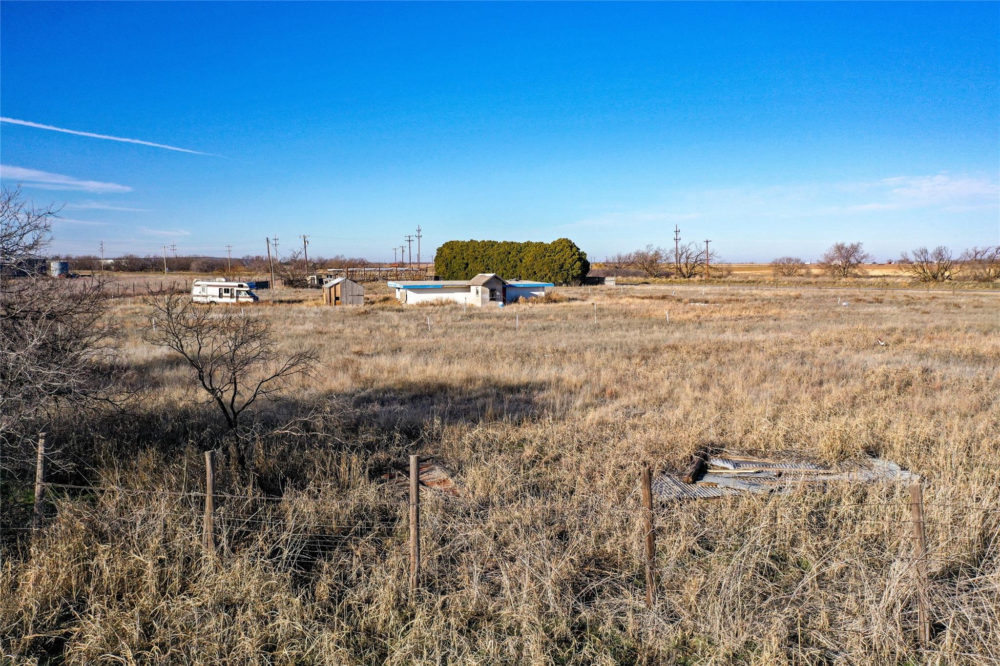 main property photo 8