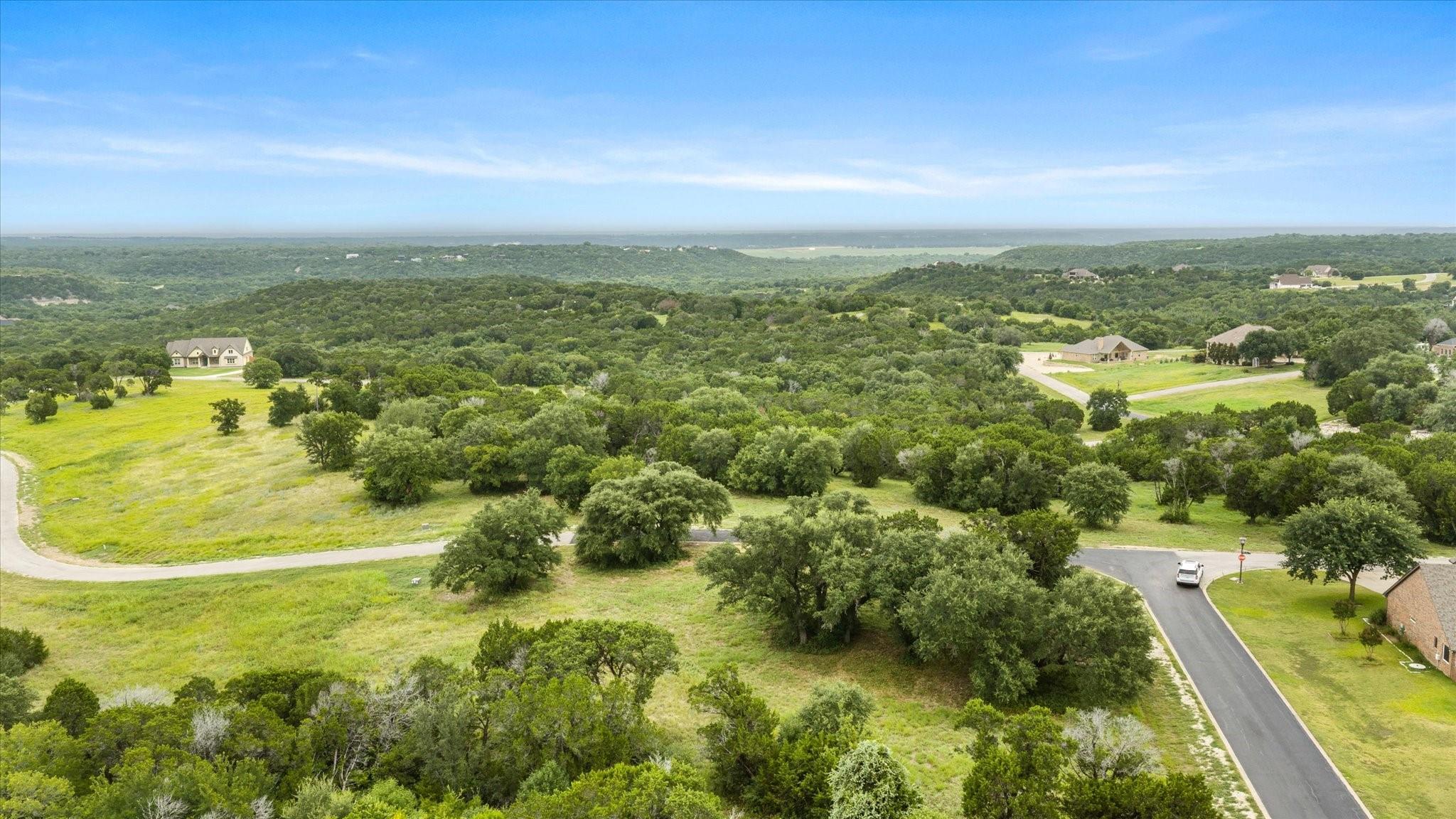 main property photo 10