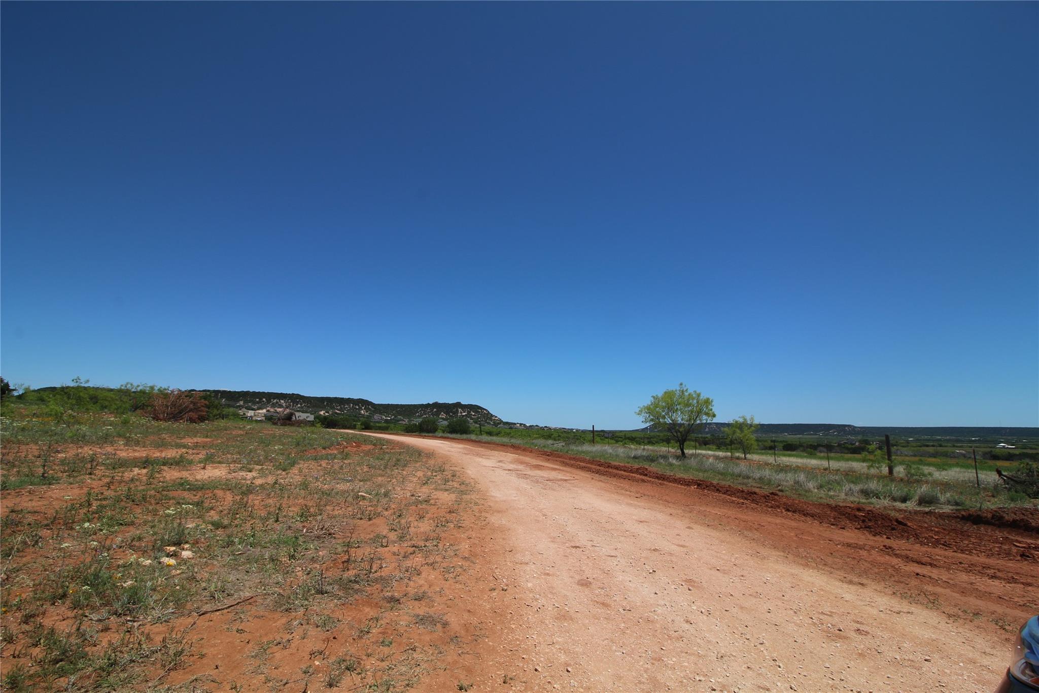 main property photo 10