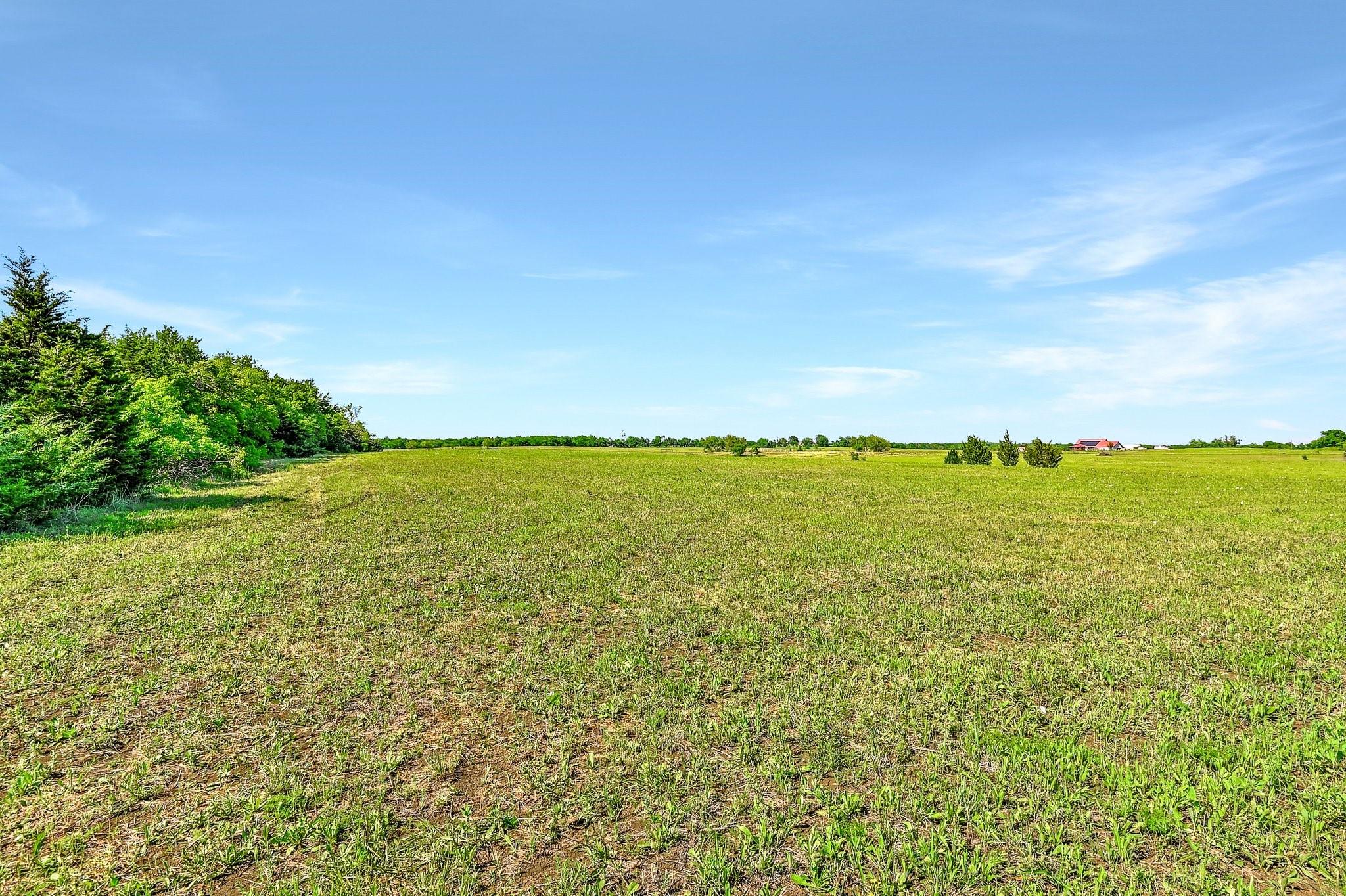 main property photo 10
