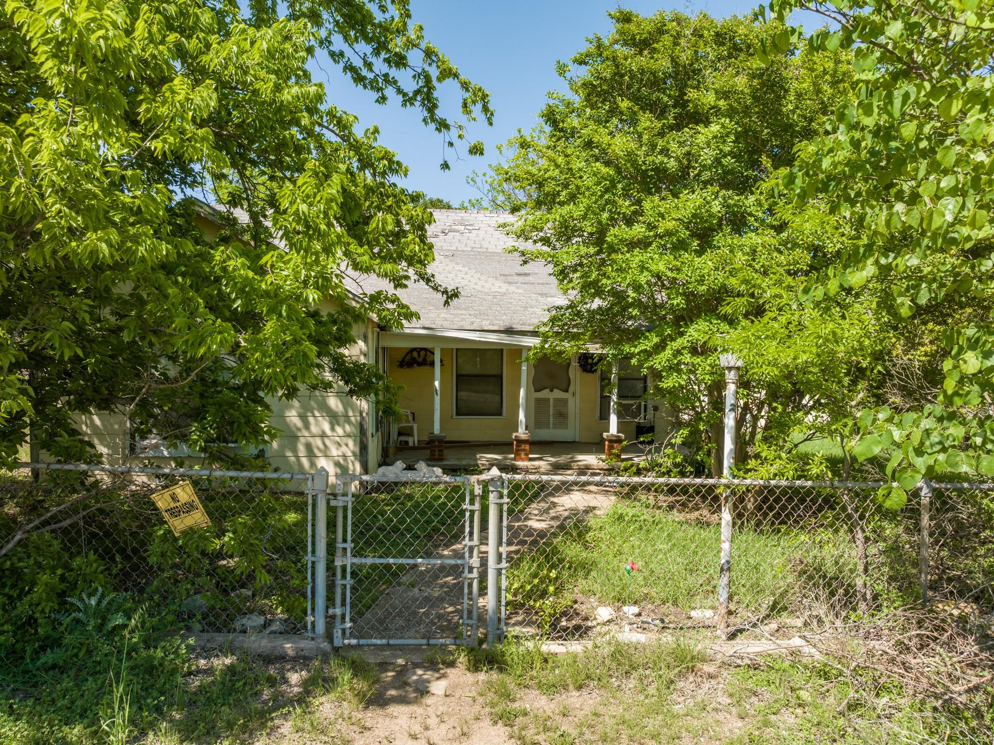 main property photo 10