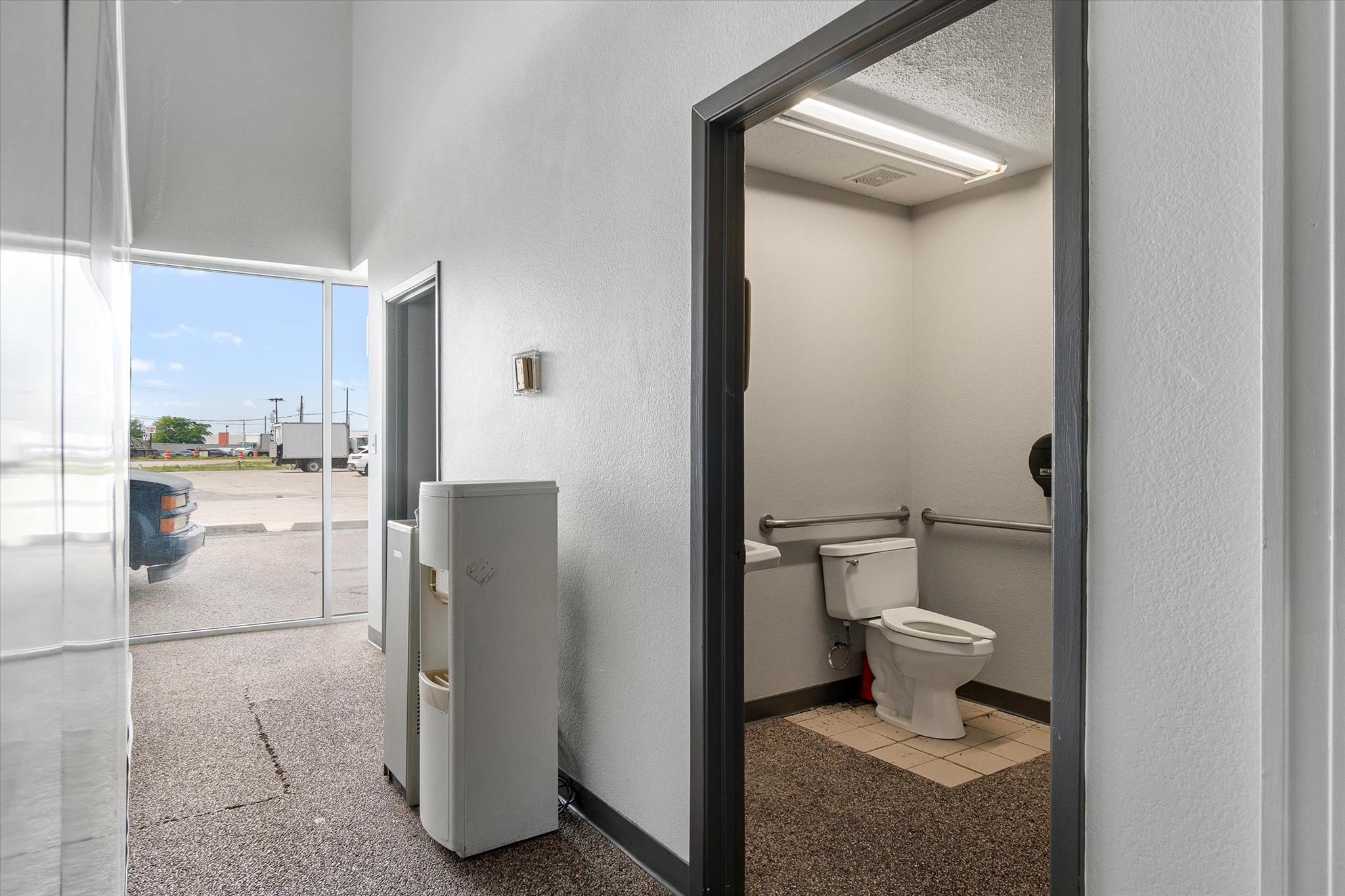 main property photo 25