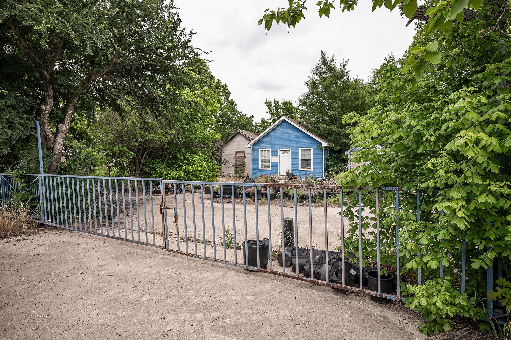 main property photo 6