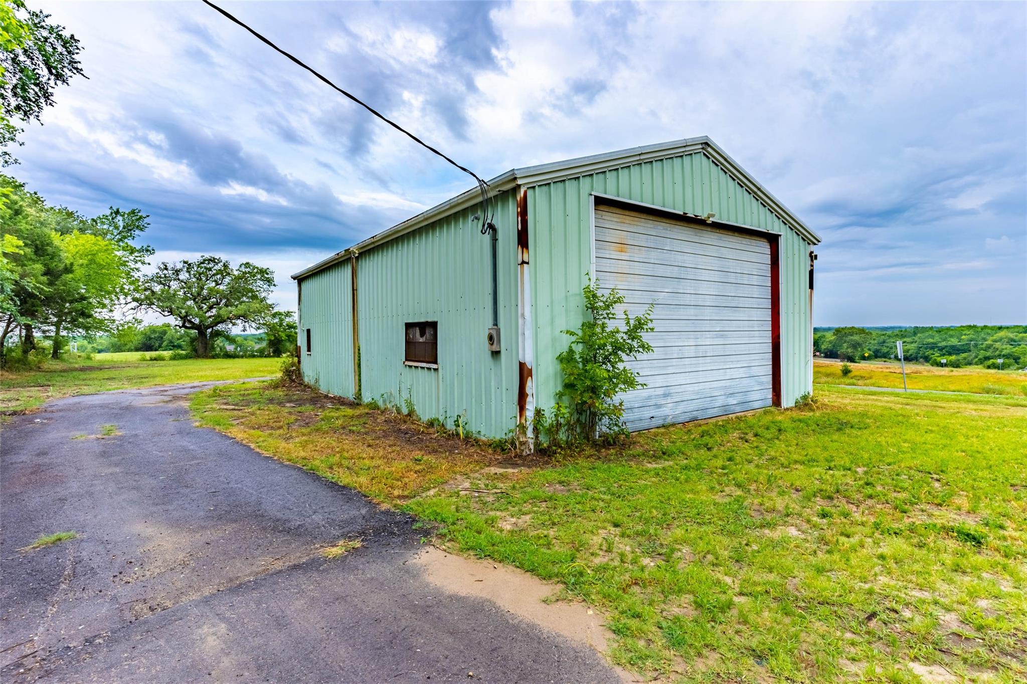main property photo 11