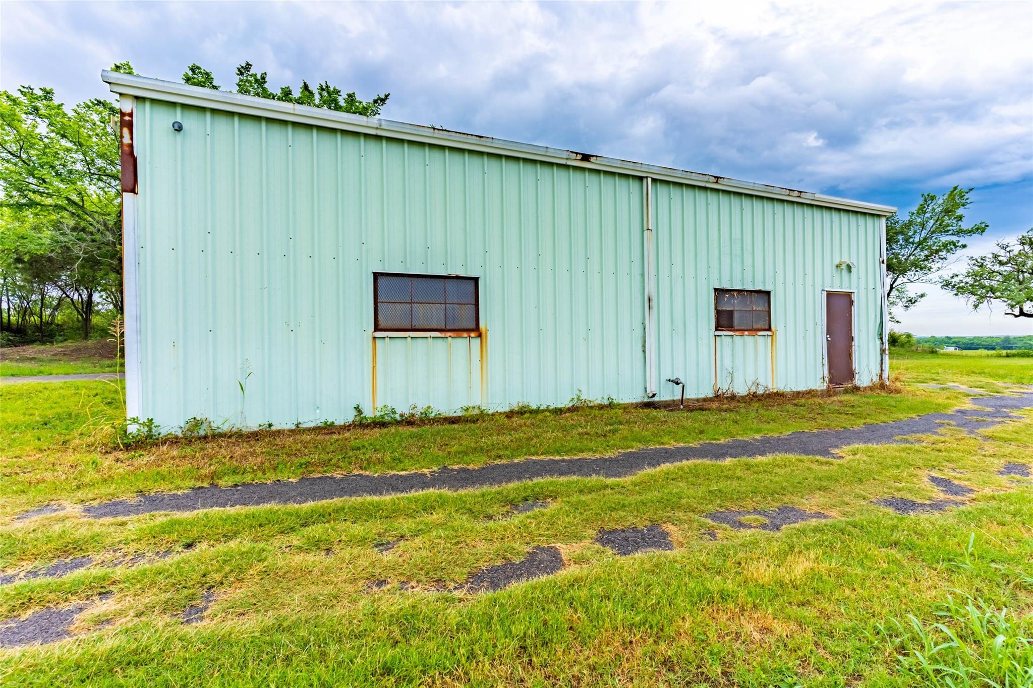 main property photo 8