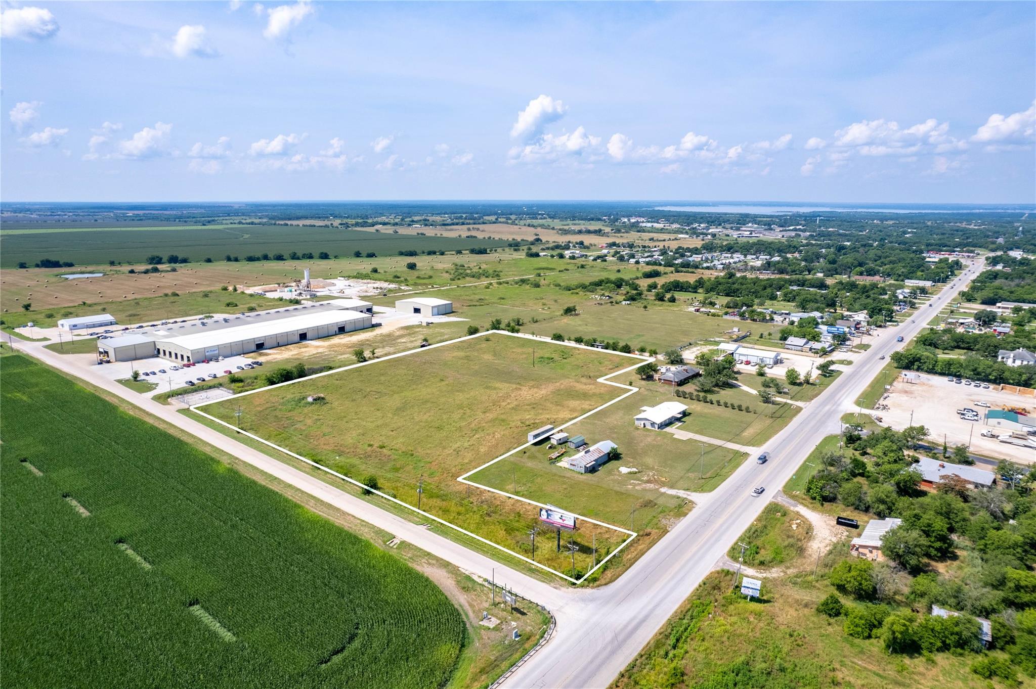 main property photo 8