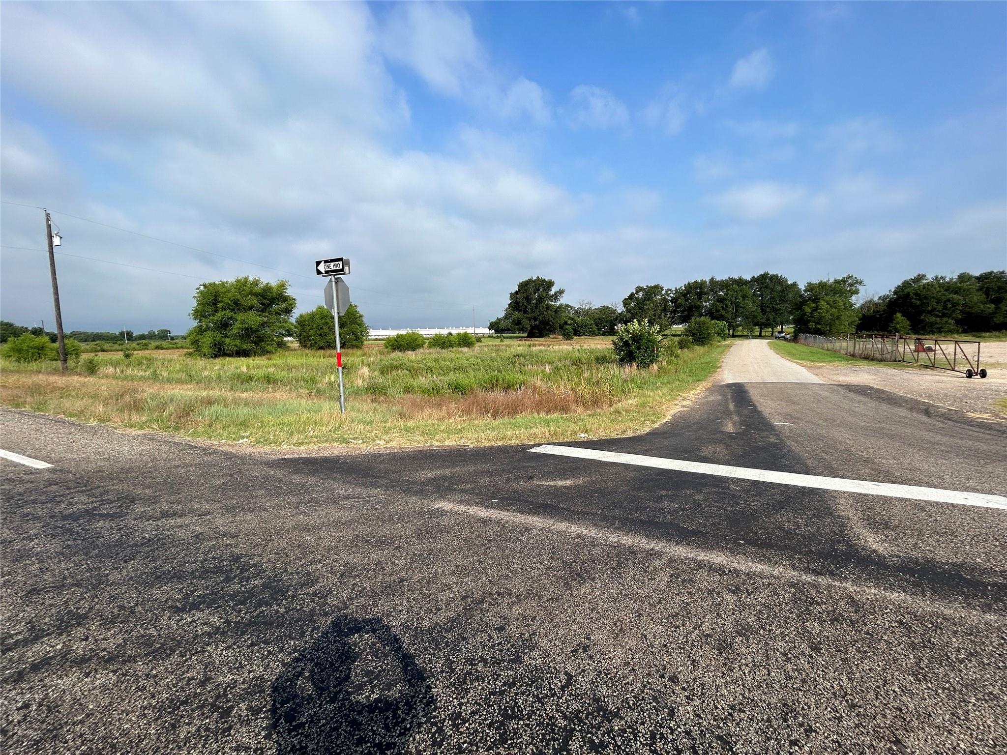 main property photo 17