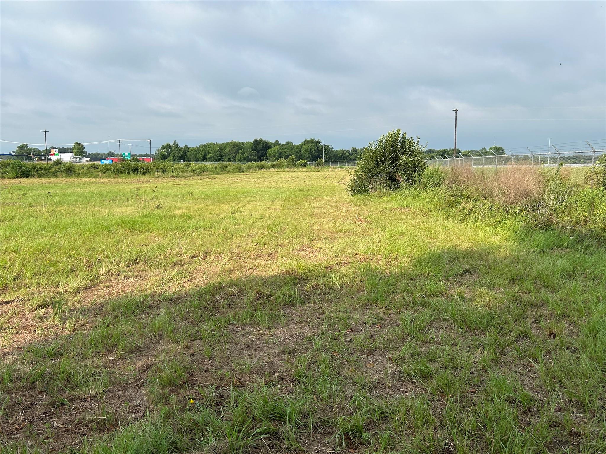 main property photo 36